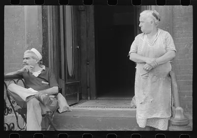 New York, New York. 61st Street between 1st and 3rd Avenues. Tenants, New York (State), 1938