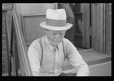 New York, New York. 61st Street between 1st and 3rd Avenues. A tenant, New York (State), 1938