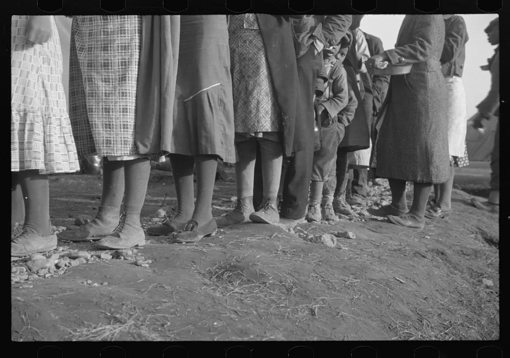 [Untitled photo, possibly related to: Negroes in the lineup for food…, Arkansas, 1937