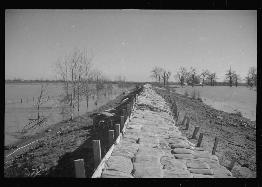 [Untitled photo, possibly related to: The Bessie Levee augmented with…, Tennessee, 1937