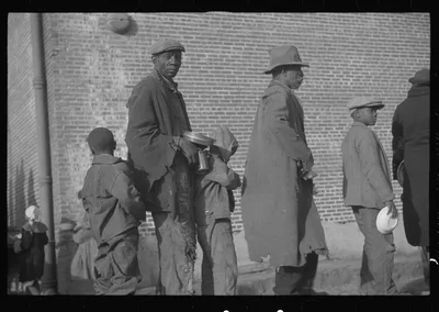 Negroes in the lineup for food at the flood refugee camp, Forrest…, Arkansas, 1937