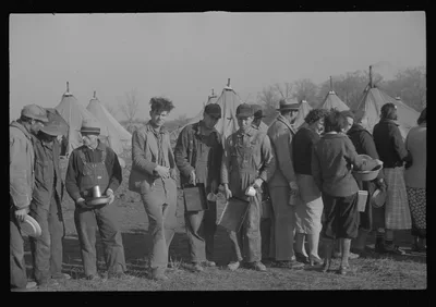 [Untitled photo, possibly related to: Negroes in the lineup for food…, Arkansas, 1937