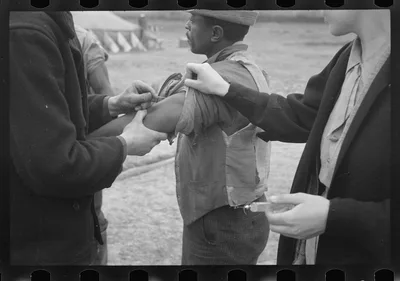 [Untitled photo, possibly related to: Vaccination in the camp for…, Arkansas, 1937