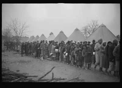 [Untitled photo, possibly related to: Negroes in the lineup for food…, Arkansas, 1937