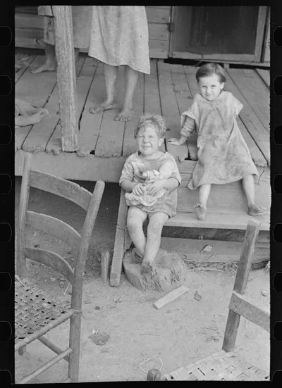 [Untitled photo, possibly related to: Tengle children, Hale County,…, Alabama, 1936