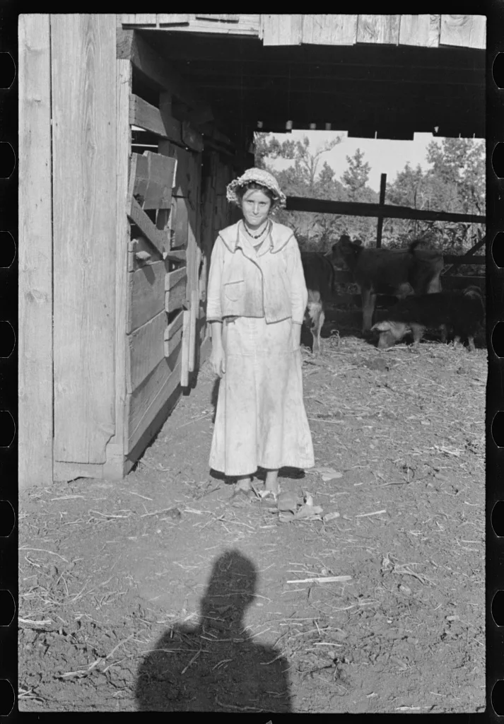 Dora Mae Tengle, sharecropper's daughter, Hale County, Alabama, 1936