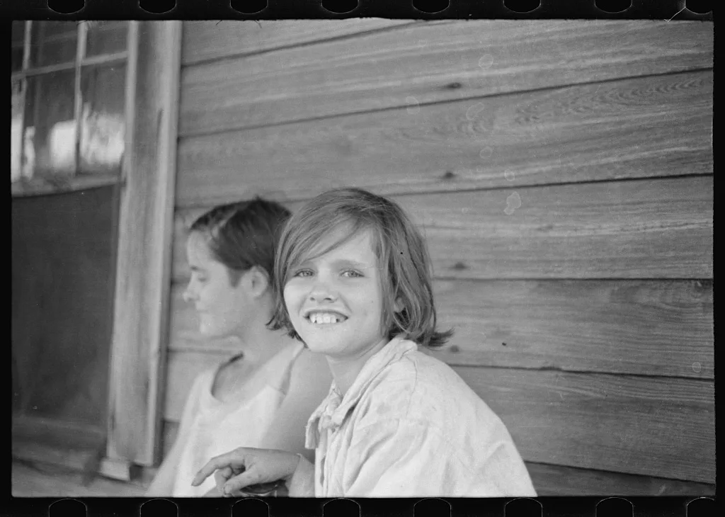 [Untitled photo, possibly related to: Elizabeth and Ida Ruth Tengle,…, Alabama, 1936