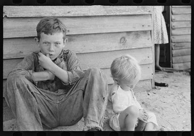 [Untitled photo, possibly related to: Floyd Burroughs, Jr., and Othel…, Alabama, 1936