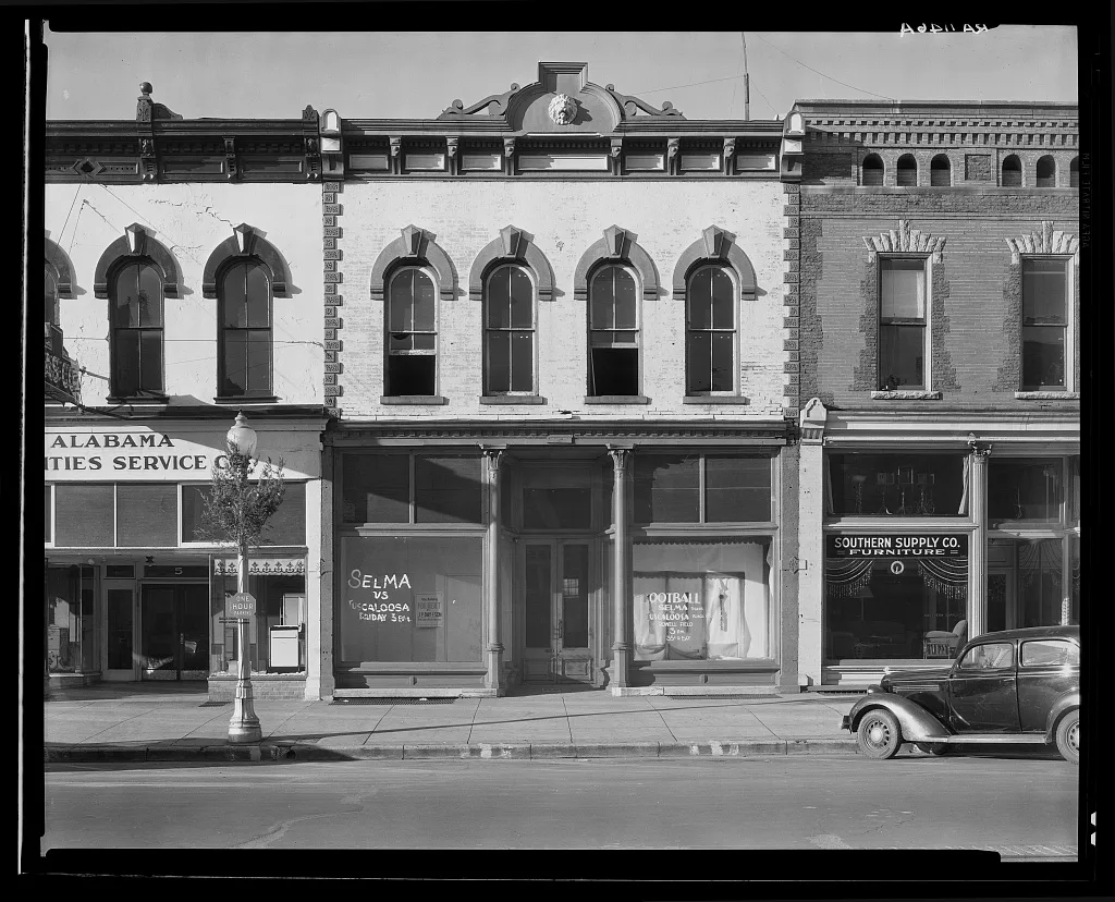 Main street architecture. Selma, Alabama, 1935