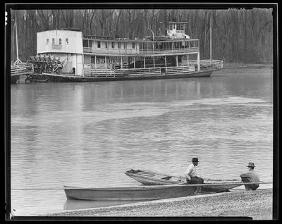 Ferry and river men. Vicksburg, Mississippi, 1936