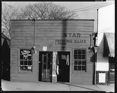 Shop fronts, laundry and barber shop. Vicksburg, Mississippi. Negro…, 1936