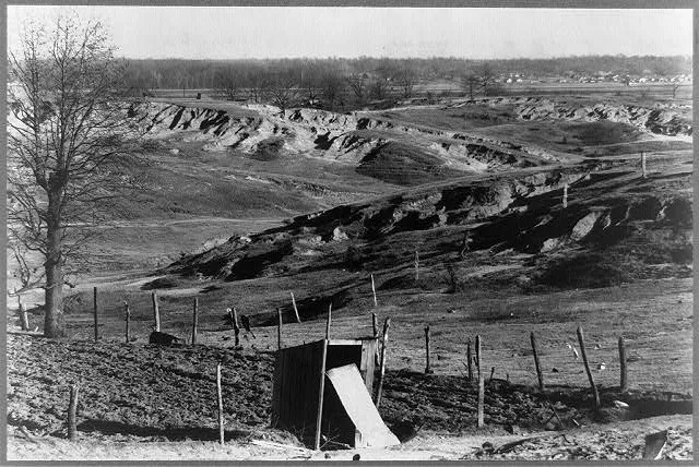 Erosion near Tupelo, Mississippi, 1936