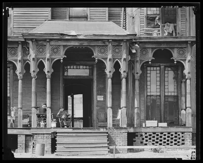 Detail of boardinghouse. Birmingham, Alabama, 1936