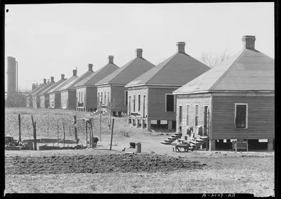 Steelmill workers' houses. Birmingham, Alabama. Owned by Republic…, 1936