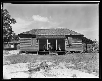 Home of cotton sharecropper Floyd Borroughs. Hale County, Alabama, 1936