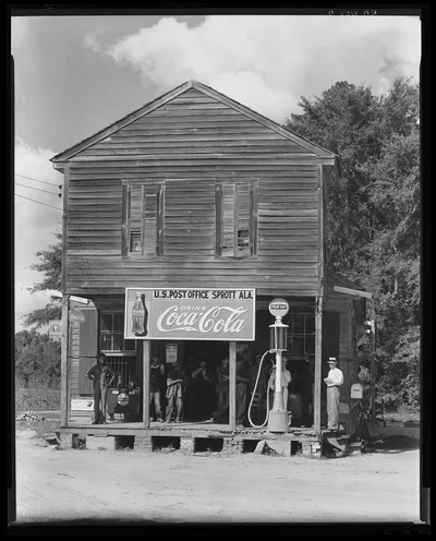 Crossroads store. Sprott, Alabama, 1935