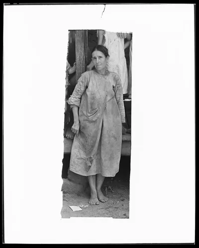 Mrs. Frank Tengle, wife of a cotton sharecropper. Hale County, Alabama, 1936