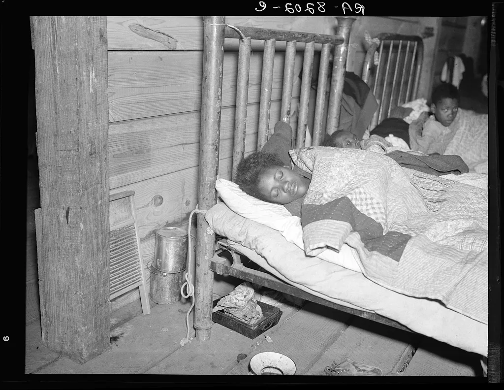 Sick flood refugee in the Red Cross temporary infirmary at Forrest…, Arkansas, 1937