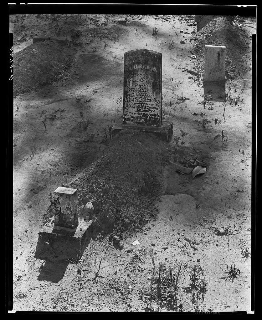 Sharecropper's grave, 1936